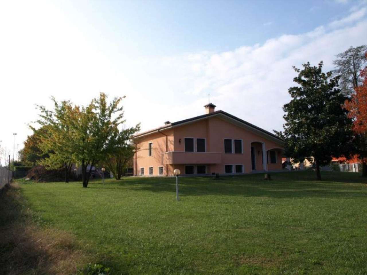 Villa RESANA vendita    Avi Immobiliare