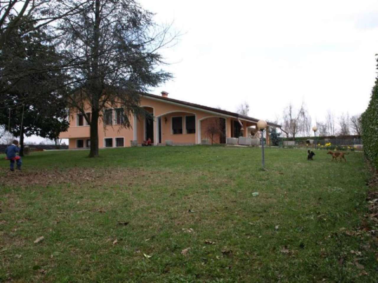 Villa RESANA vendita    Avi Immobiliare