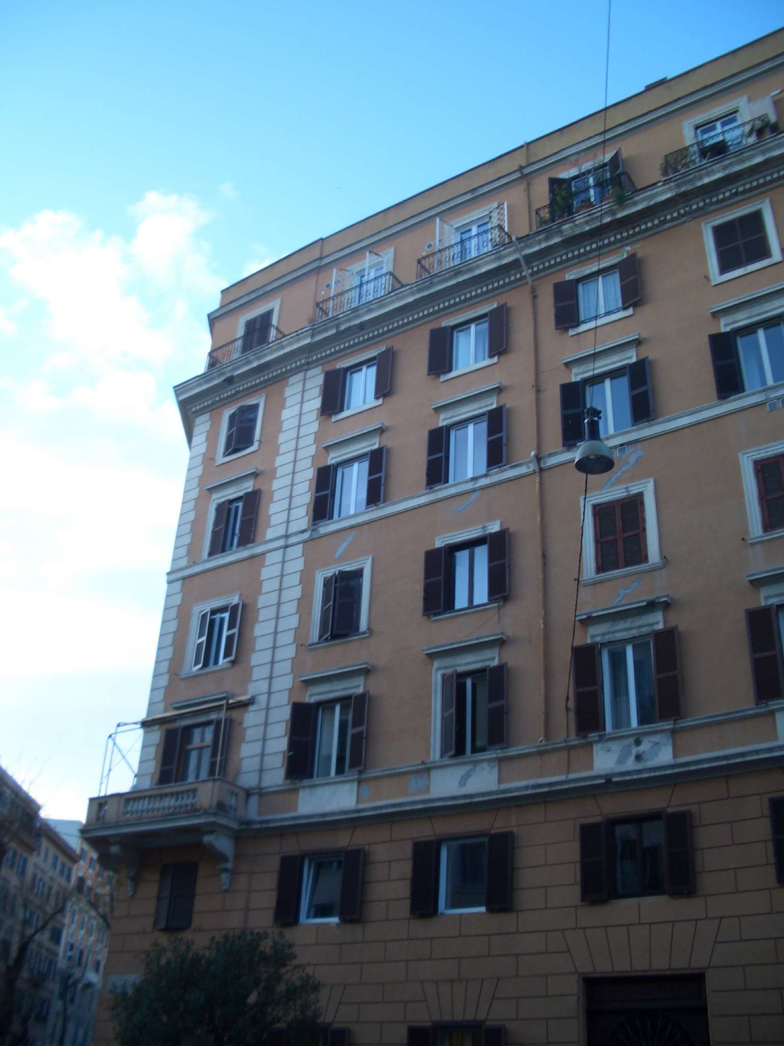  roma vendita quart: trastevere  cecili immobiliare