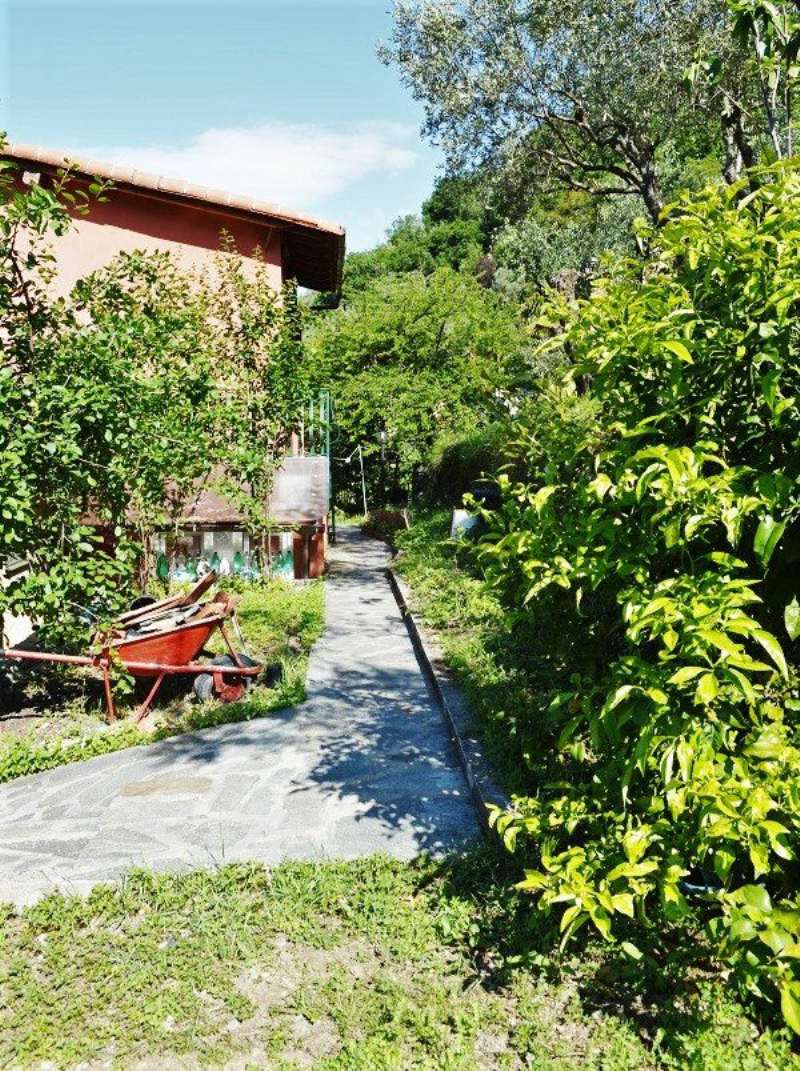 Villa Affiancata - Schiera AVEGNO vendita   SALTO Gobello Immobiliare