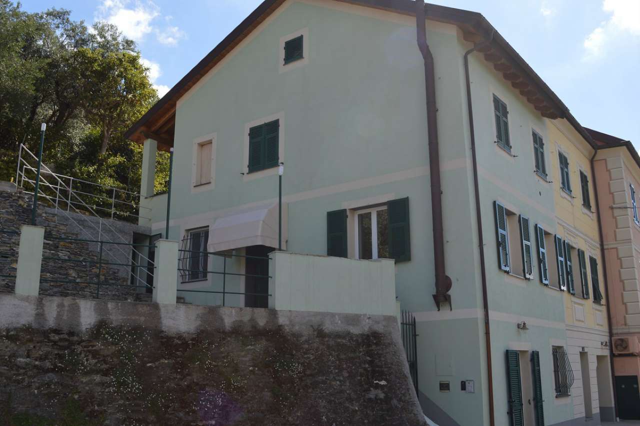 Appartamento AVEGNO vendita   salto Gobello Immobiliare