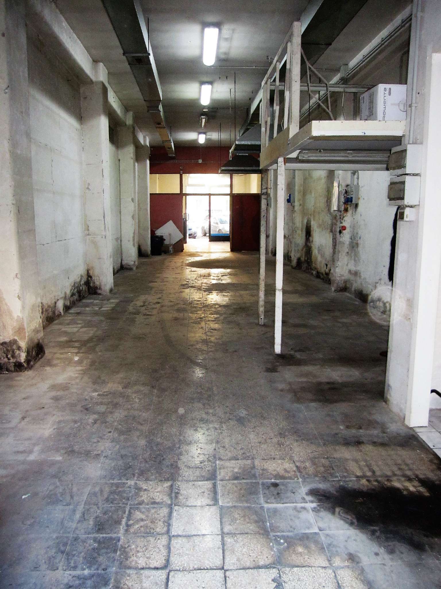 Negozio - Loc.Com. ROMA vendita  TUSCOLANO (VI MUN.) dei Levii Soluzioni Immobiliari