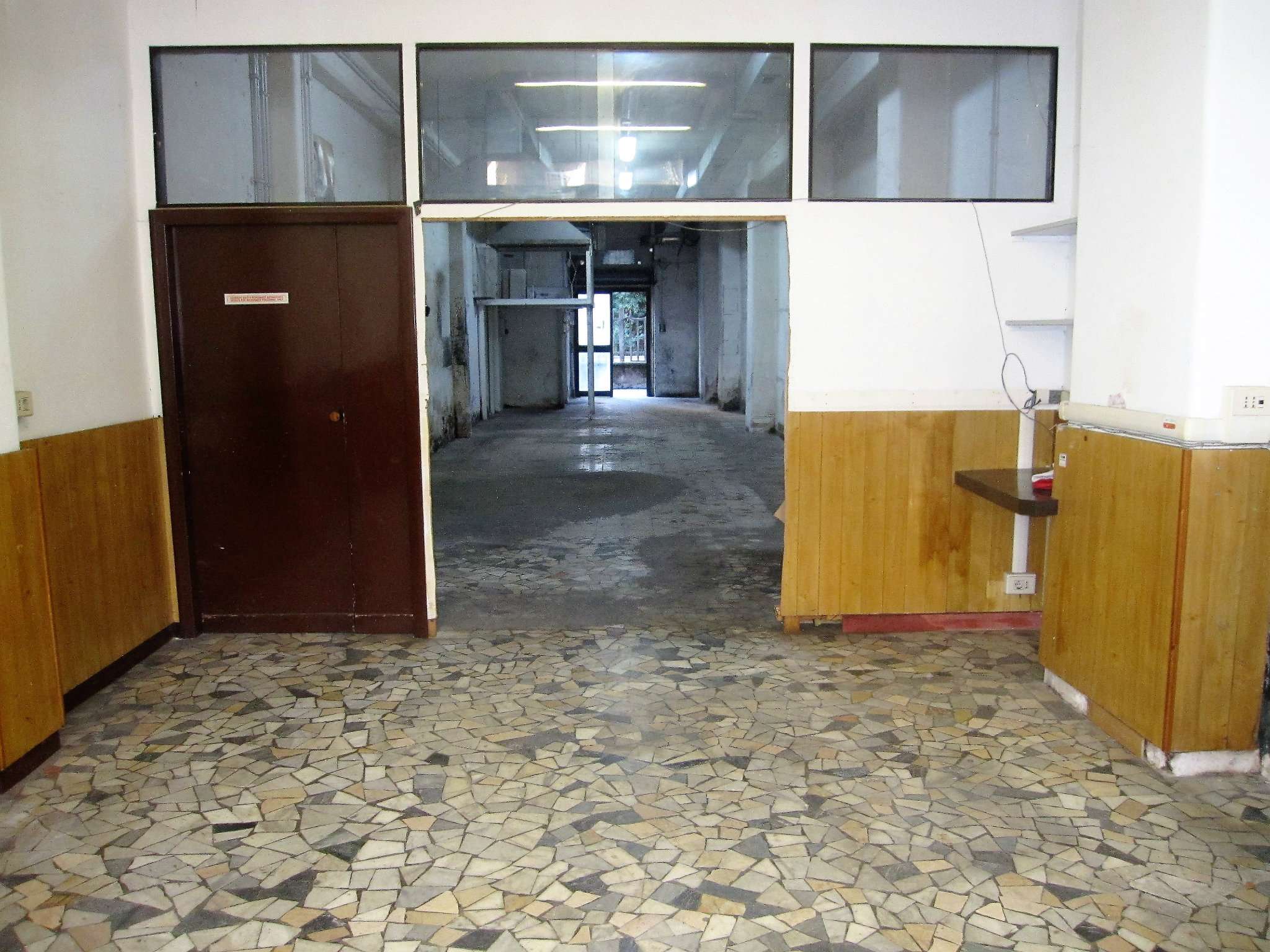 Negozio - Loc.Com. ROMA vendita  TUSCOLANO (VI MUN.) dei Levii Soluzioni Immobiliari