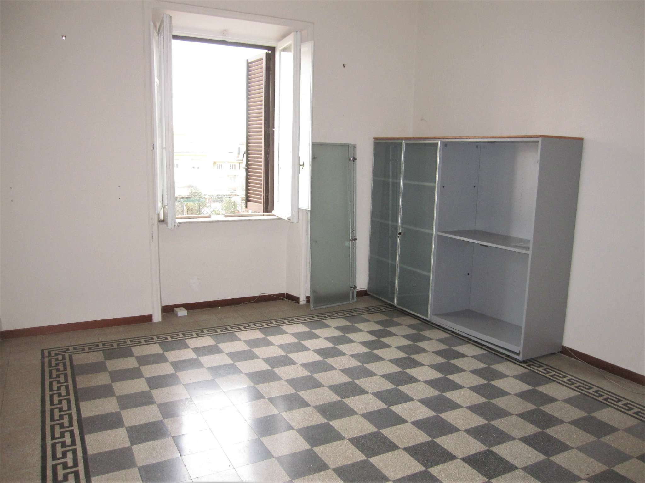 Ufficio - Loc.Com. ROMA affitto  San giovanni La Spezia Soluzioni Immobiliari