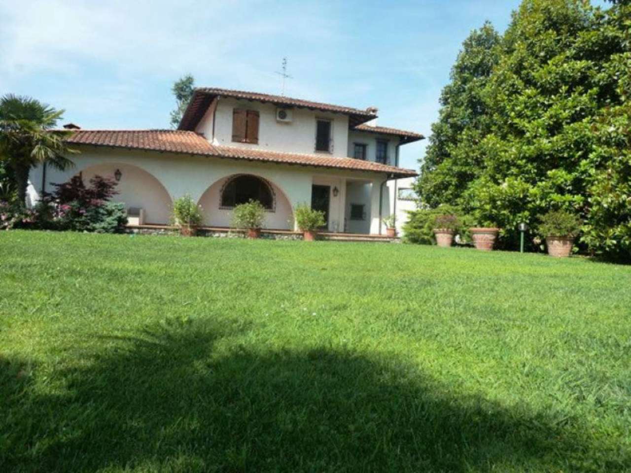 Villa FORTE DEI MARMI vendita   via viner CENTRO IMMOBILIARE BUSNELLI