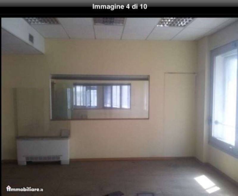 Ufficio - Loc.Com. NAPOLI vendita  CHIAIA  PFC immobiliare