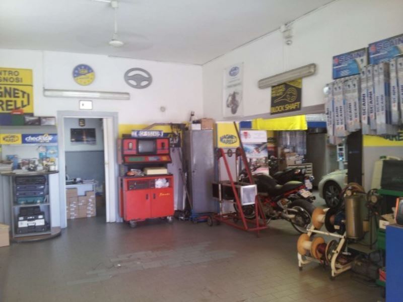 Negozio - Loc.Com. POZZUOLI affitto   Miliscola 432 PFC immobiliare