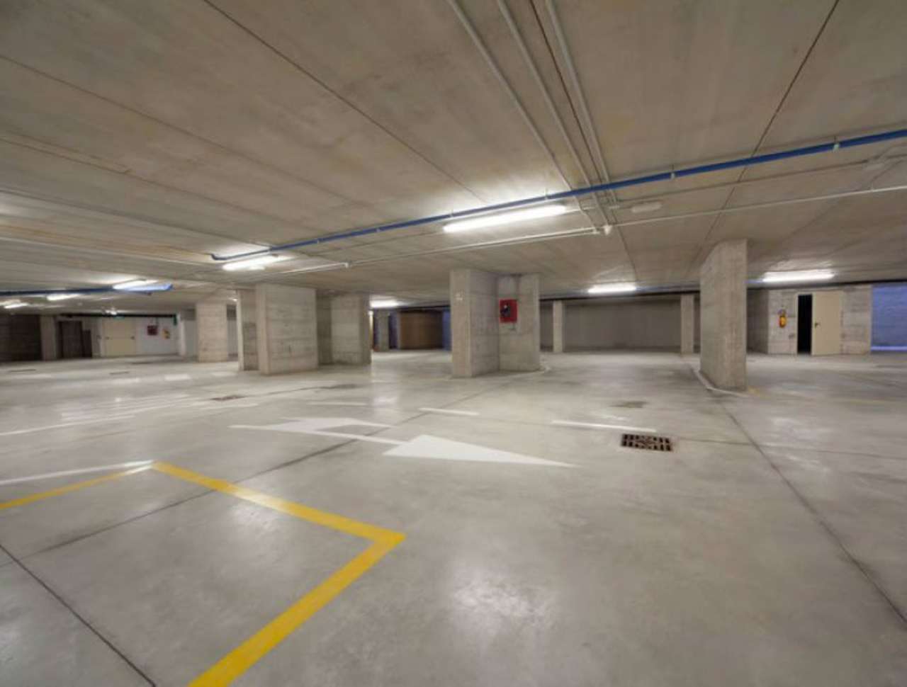 Negozio - Loc.Com. NAPOLI vendita  BAGNOLI giambattista marino PFC immobiliare