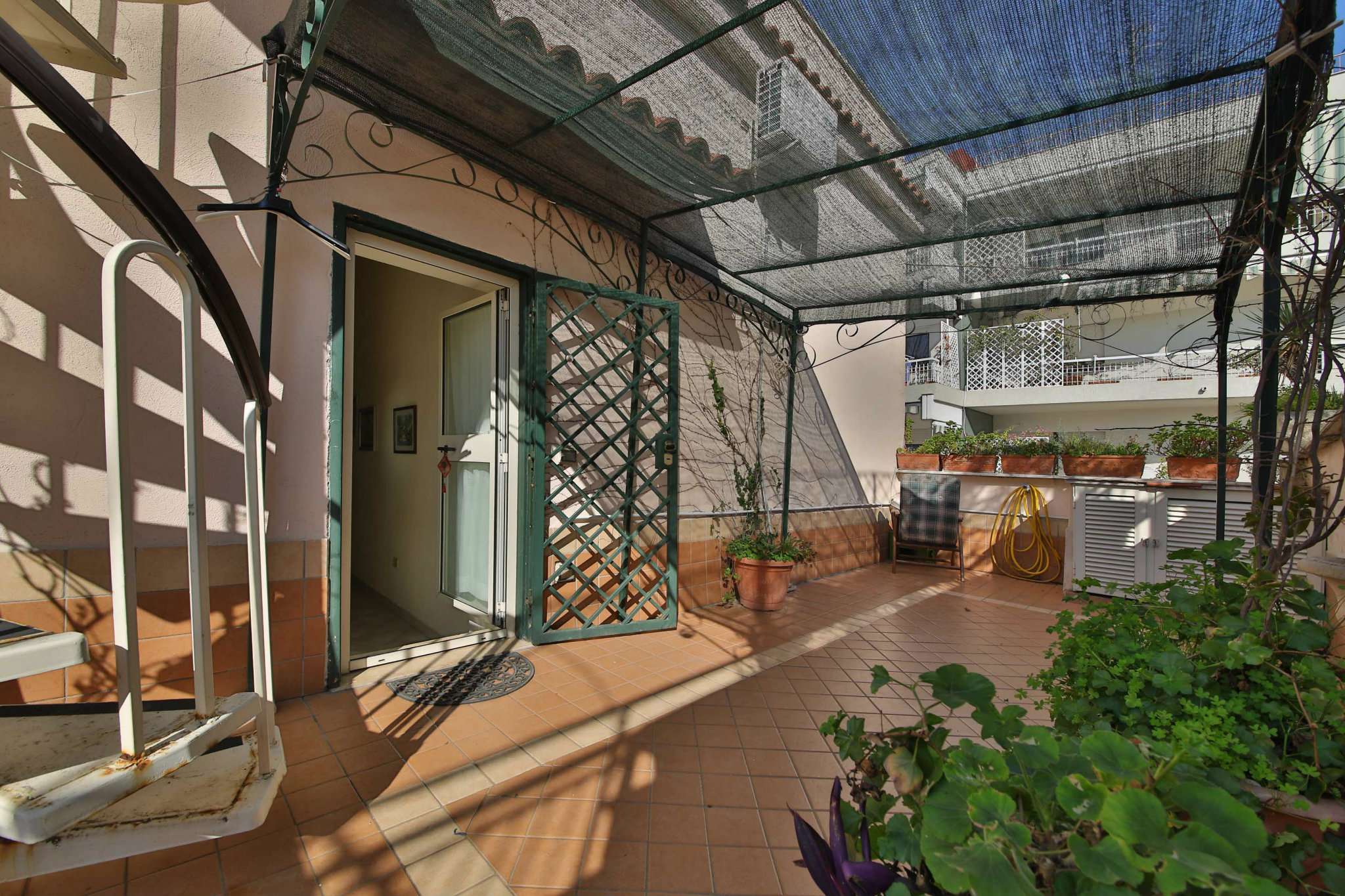 Villa Trifamiliare NAPOLI vendita  CHIAIA via posillipo PFC immobiliare