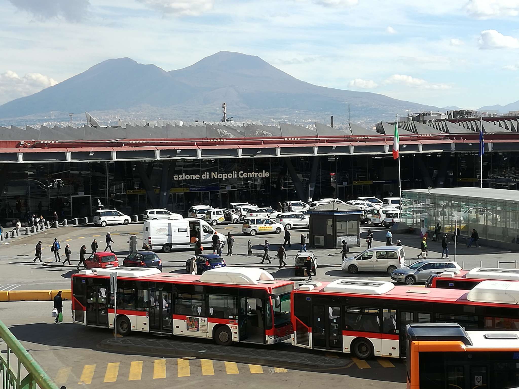 Appartamento NAPOLI vendita  SAN LORENZO piazza garibaldi PFC immobiliare