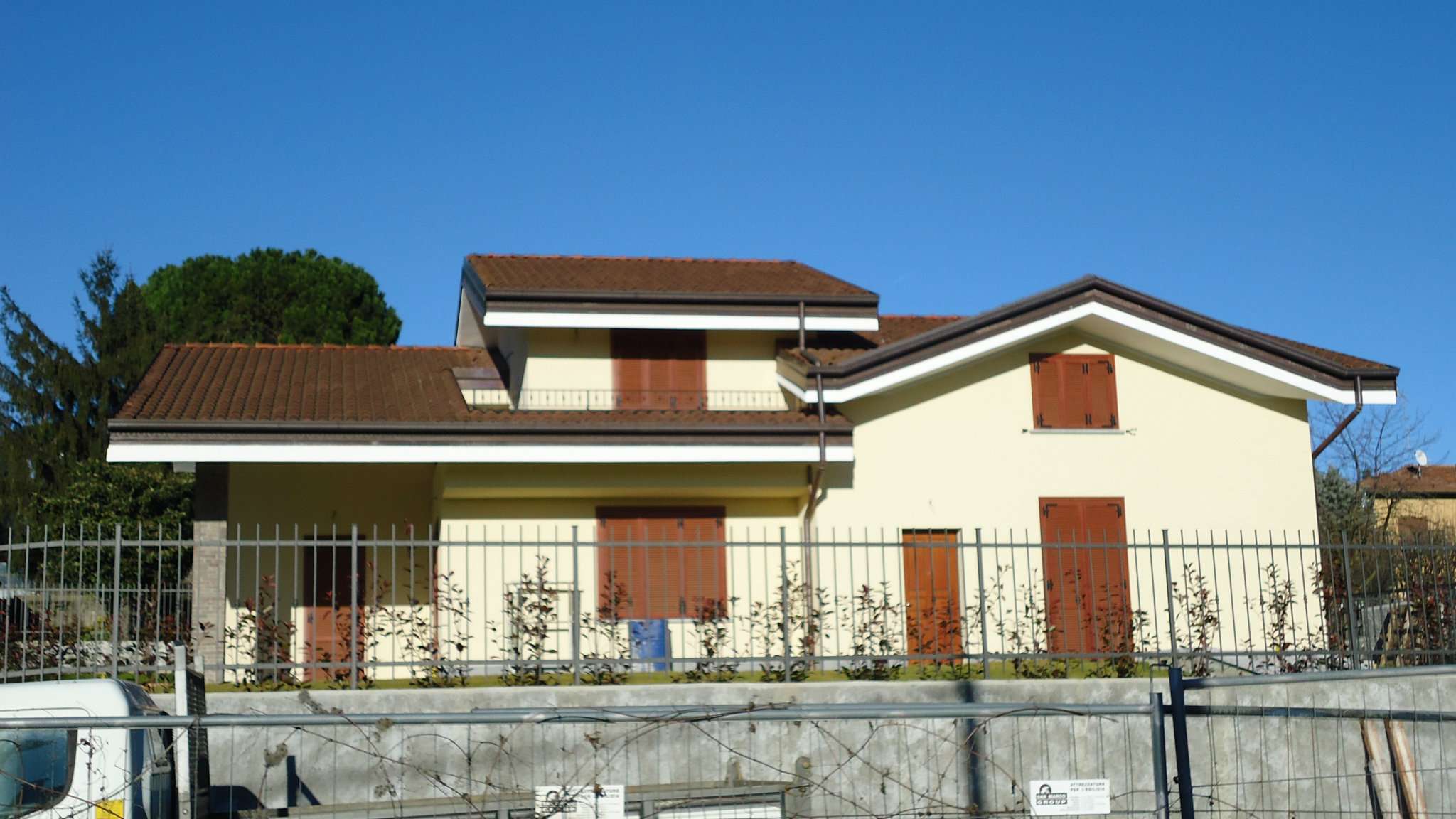 Villa Unifamiliare - Indipendente CASCIAGO vendita   Mazzini ghiringhelli oreste