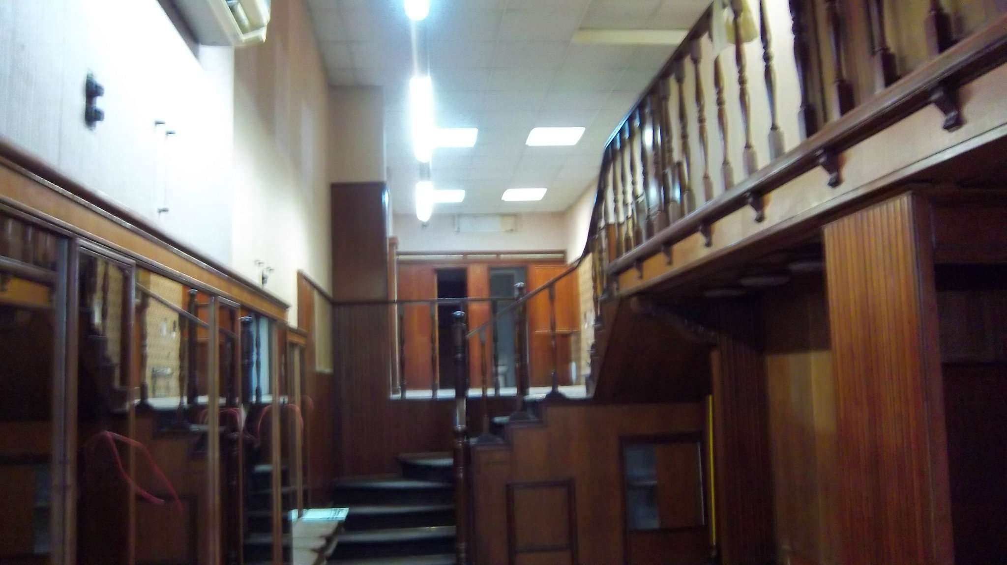 Negozio - Loc.Com. ROMA affitto  PRATI circonvallazione Clodia IMMOBILIARE L.& M.DI LIBERATI LUCIANO E MARMONI R