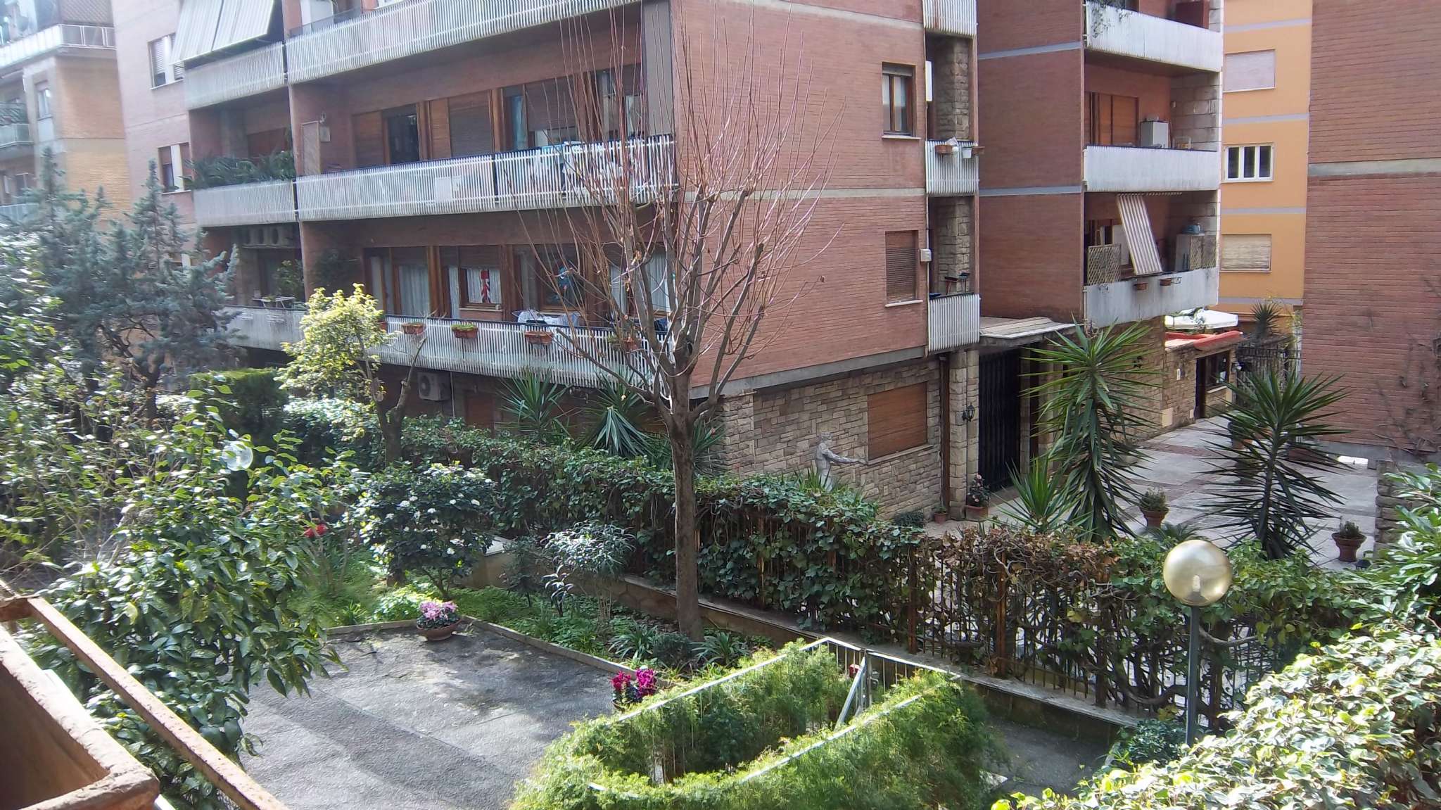 roma vendita quart:  immobiliare l.& m.di liberati luciano e marmoni r