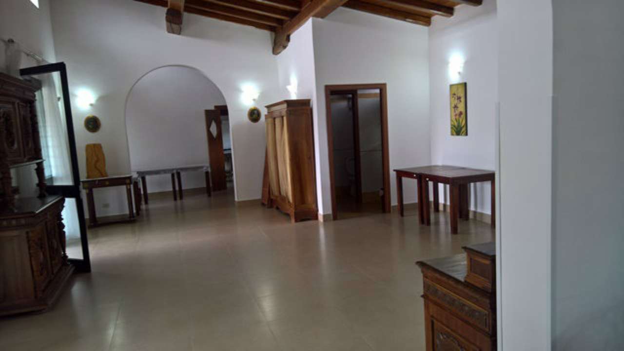 Negozio - Loc.Com. ROMA vendita  LAURENTINA Via Castel di Leva Elite Immobiliare