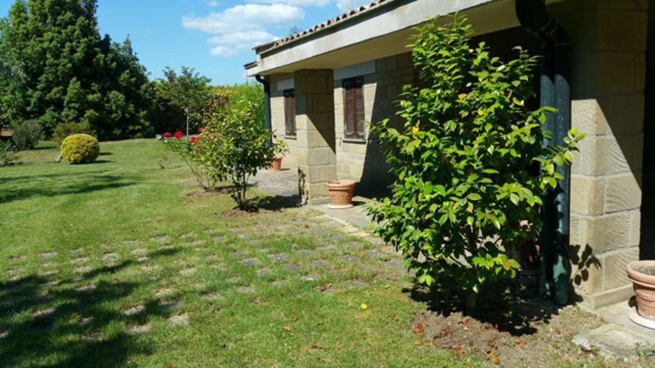 Villa Trifamiliare MANZIANA vendita   Via del Condottino Casa Direct