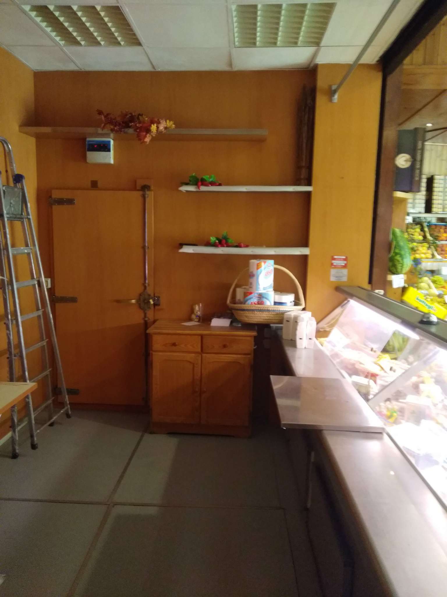 Negozio - Loc.Com. MILANO vendita  BAGGIO Delle Forze Armate SPAZIOURBANO