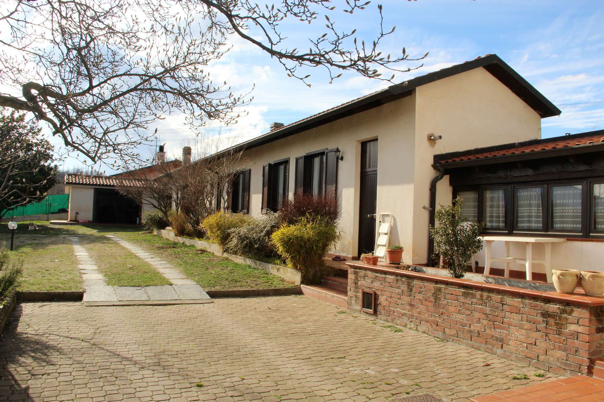 Villa VILLARBASSE vendita   REGIONE AVENAT IMMOBILIARE ROSTA BUTTIGLIERA