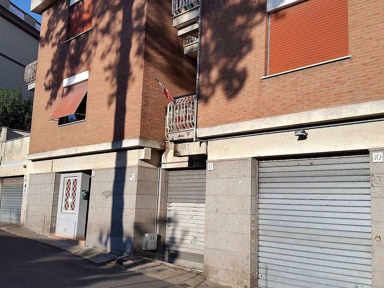 Negozio - Loc.Com. ROMA vendita  TRIESTE (II MUN.) Annibale Maria di Francia RE/MAX Urbest