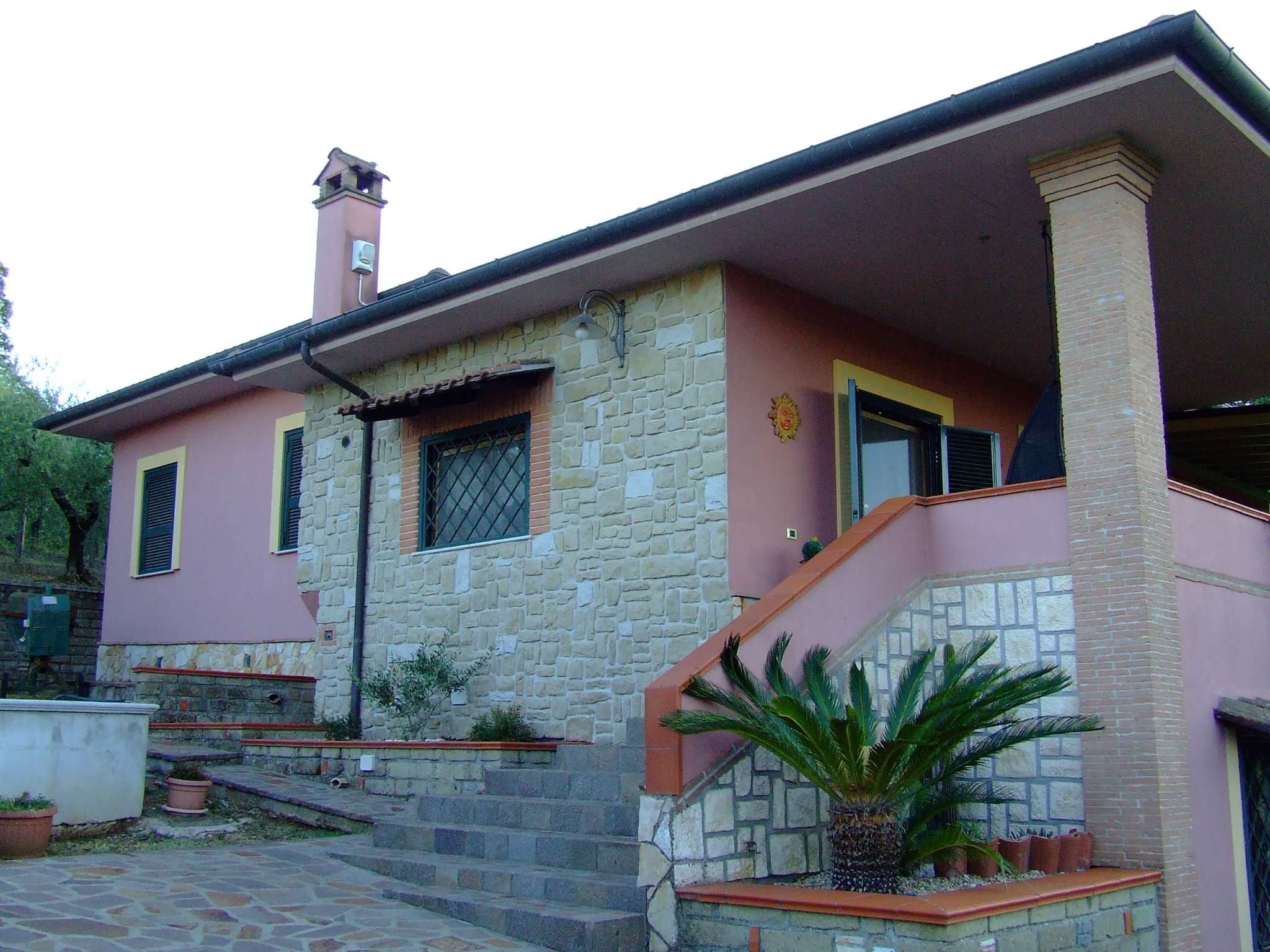 Villa LARIANO vendita   Silvio Pellico RE/MAX Urbest