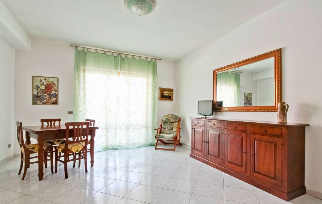  anzio vendita quart:  re/max urbest