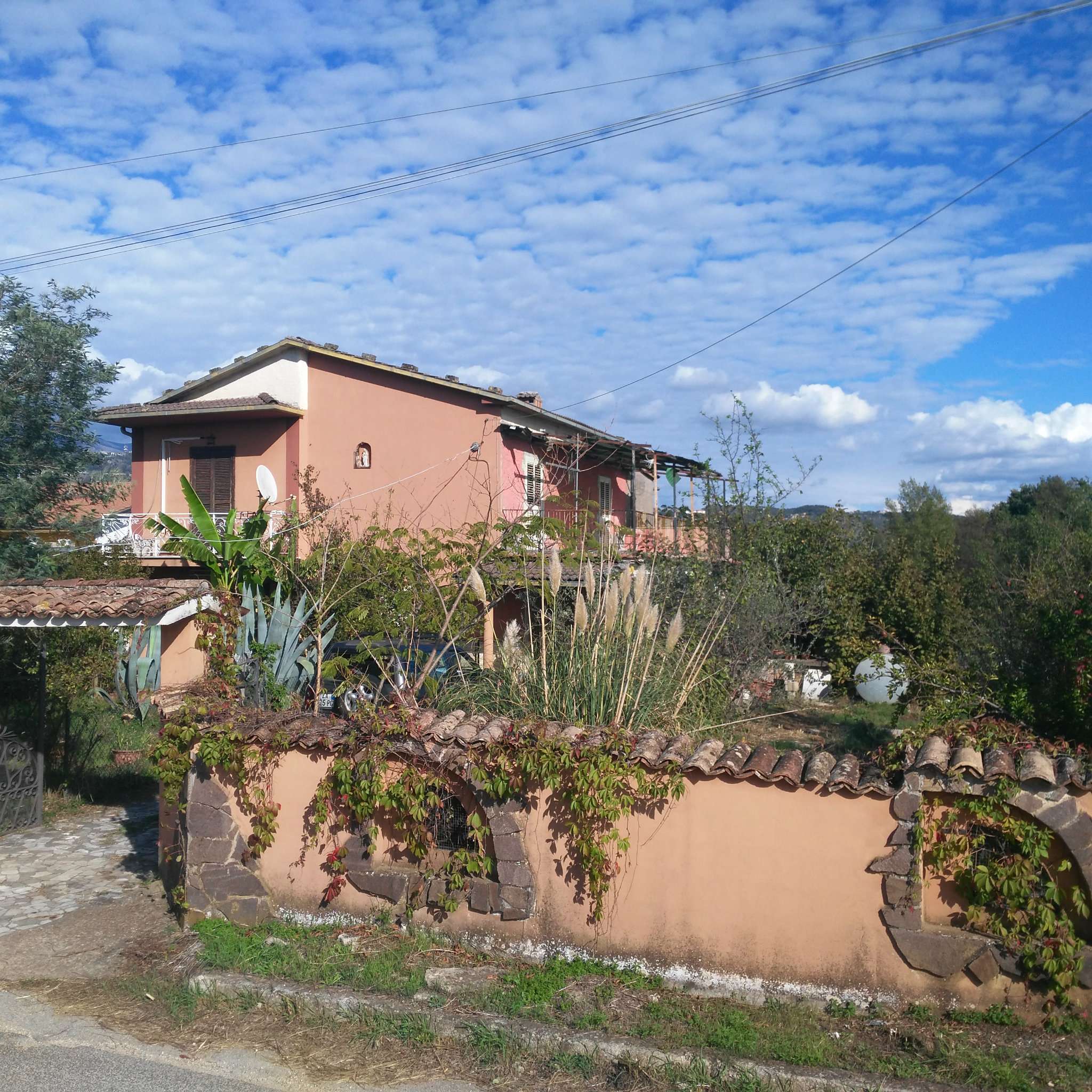  alatri vendita quart:  re/max urbest