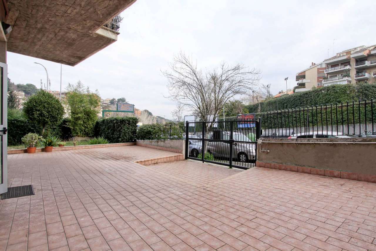 Negozio - Loc.Com. ROMA vendita   Mario Fani RE/MAX Urbest