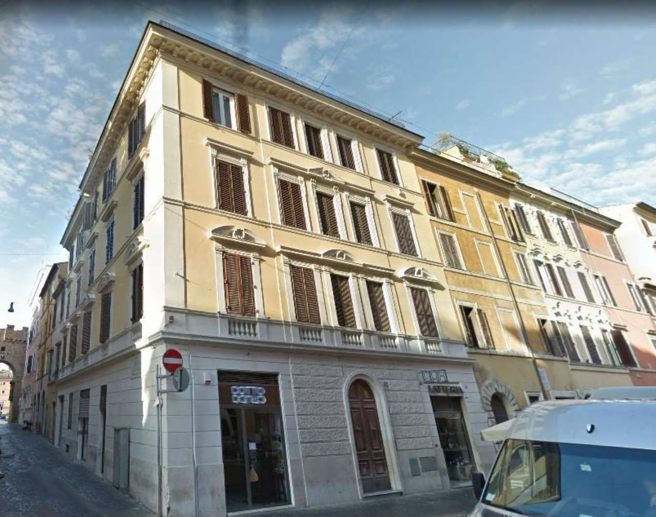  roma vendita quart: prati re-max-urbest