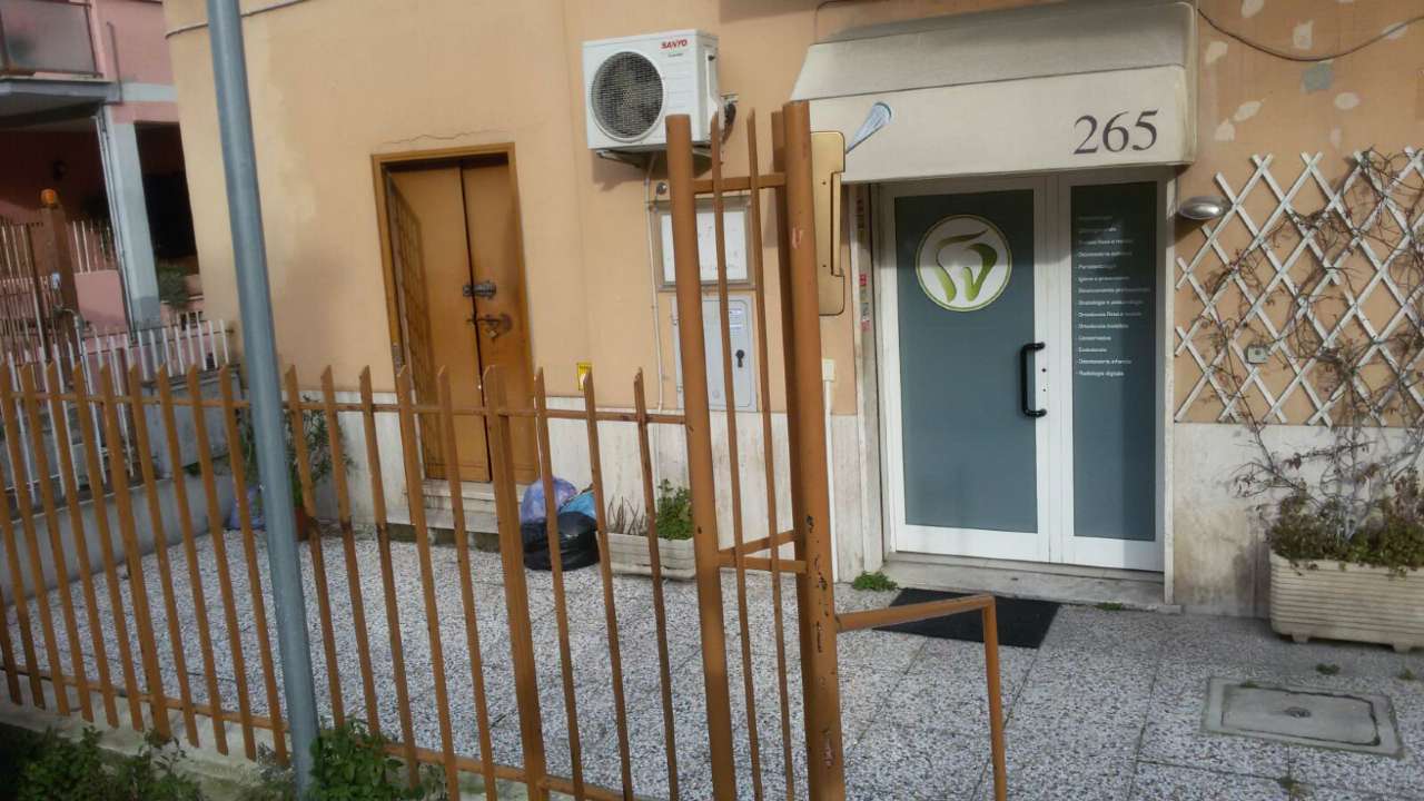 Negozio - Loc.Com. ROMA vendita  AURELIO (XVIII MUN.) Cornelia RE/MAX Urbest