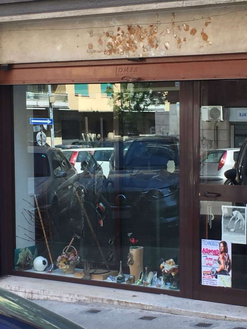  roma vendita quart: appia nuova re-max-urbest