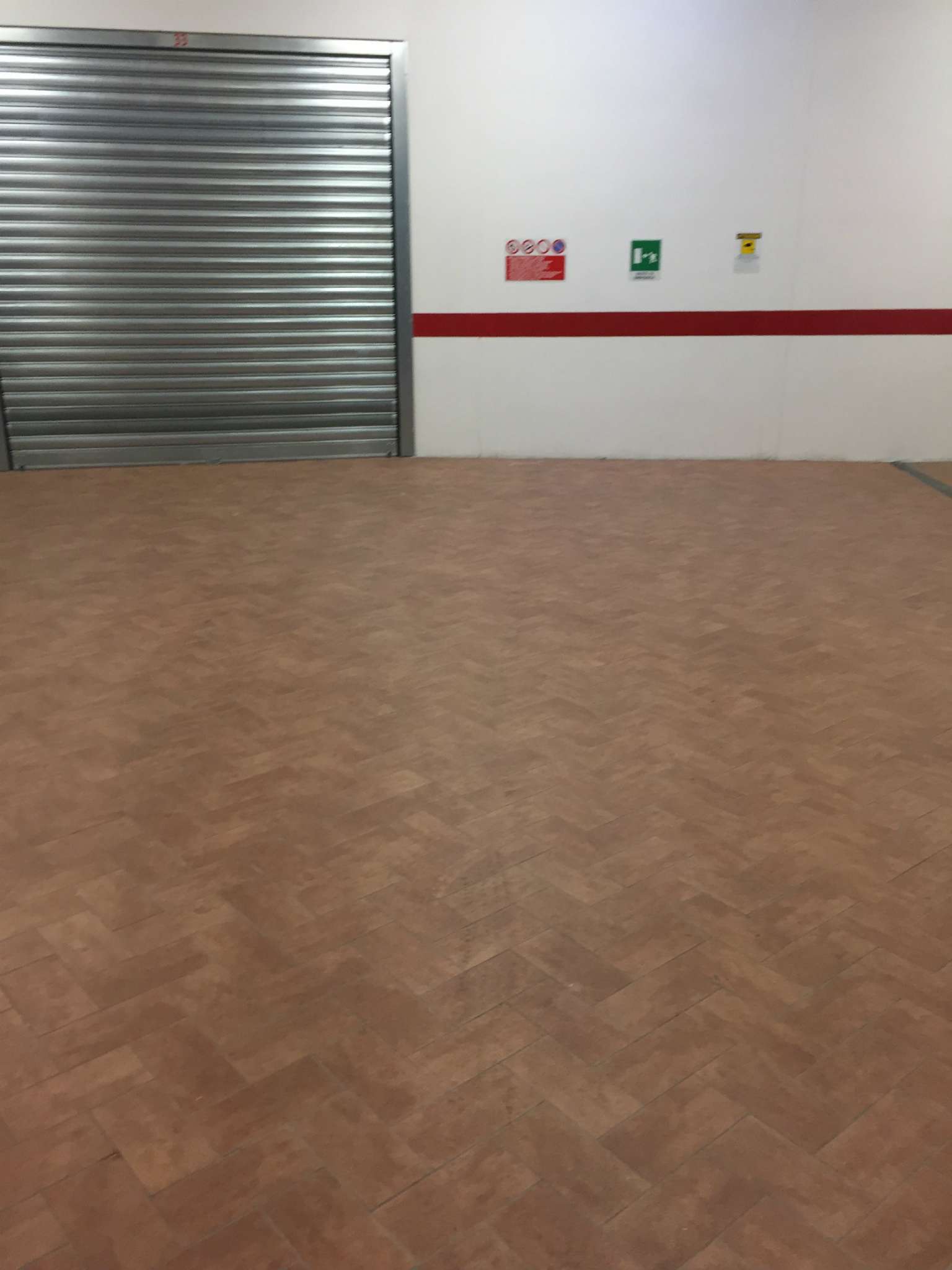 Box auto - Posto auto ROMA vendita  MARCONI  RE/MAX Urbest