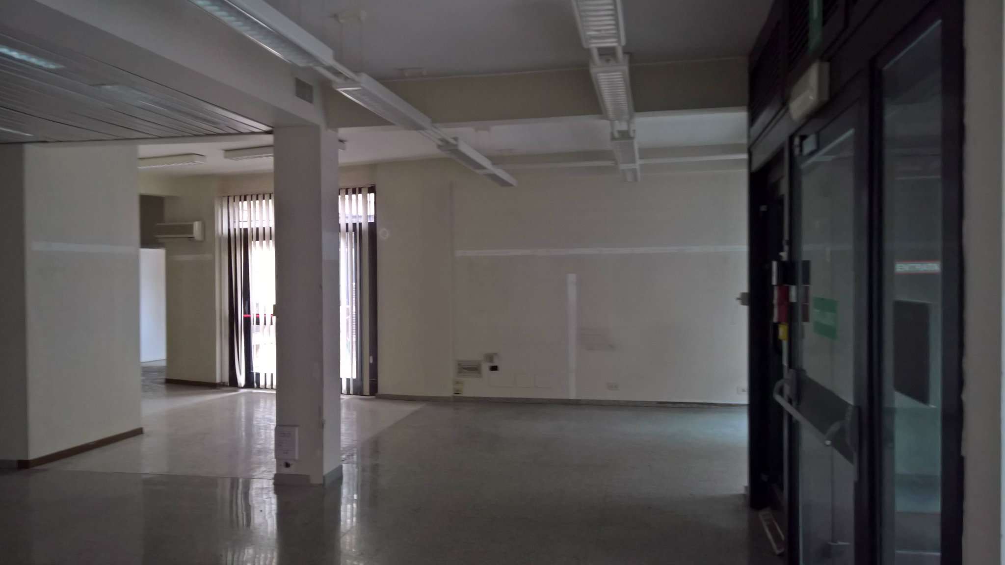 Negozio - Loc.Com. FIRENZE affitto  VIALI  Fonditalia Immobiliare