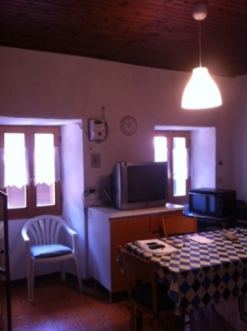 Appartamento AGRA vendita    Blu Immobiliare