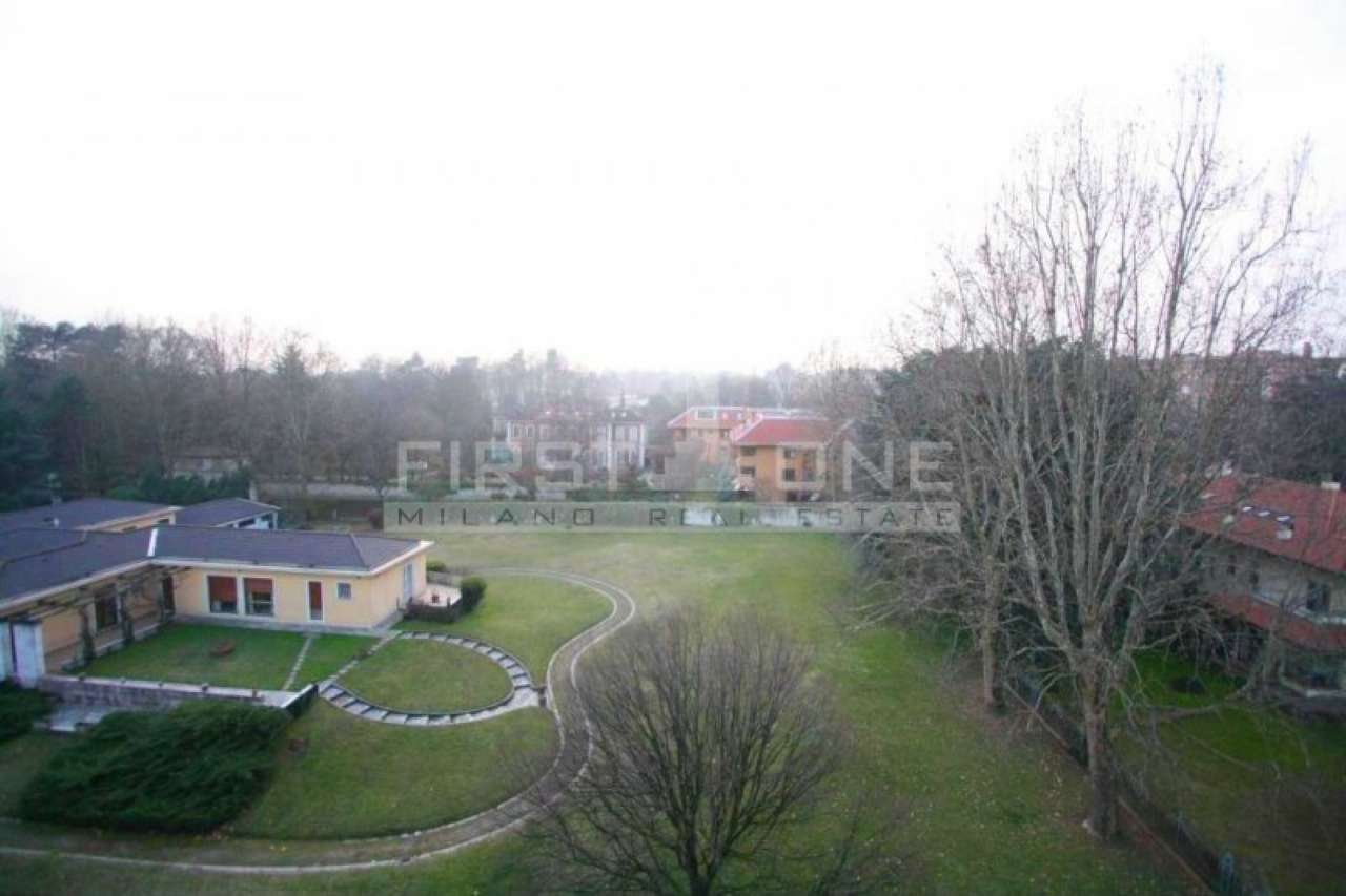 Appartamento MONZA vendita  PARCO viale cesare battisti FIRST ONE MILANO REAL ESTATE