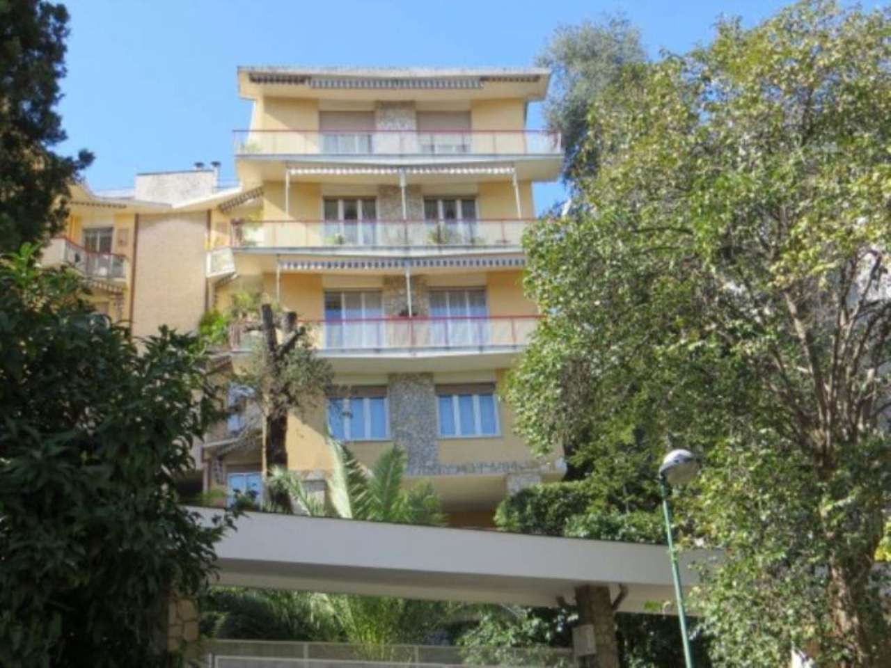  genova vendita quart: pegli columbia immobiliare