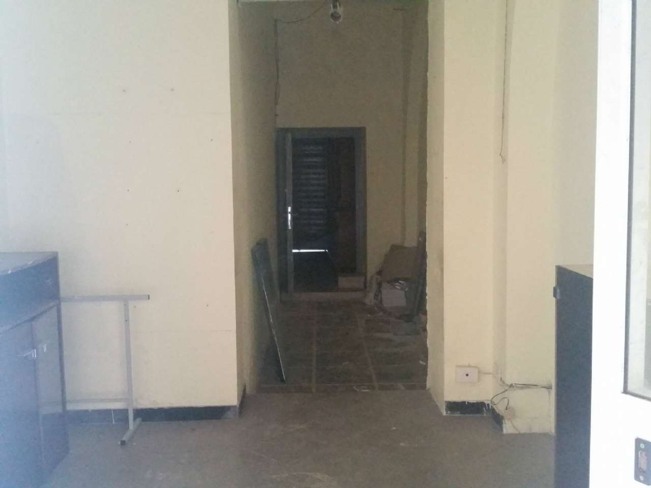 Negozio - Loc.Com. GENOVA vendita  SAMPIERDARENA via Canzio Columbia Immobiliare
