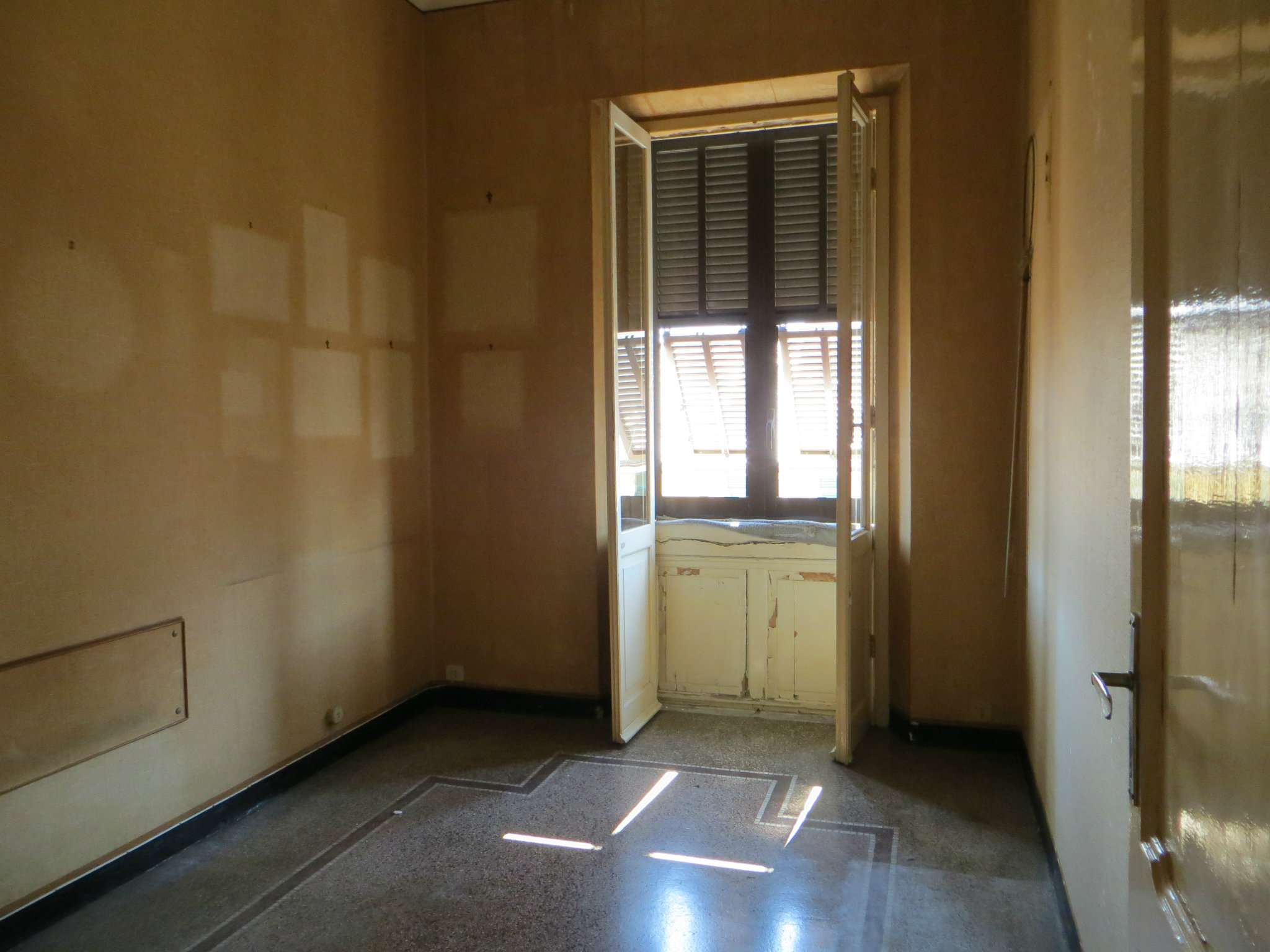 Appartamento GENOVA vendita  PEGLI viale Modugno Columbia Immobiliare