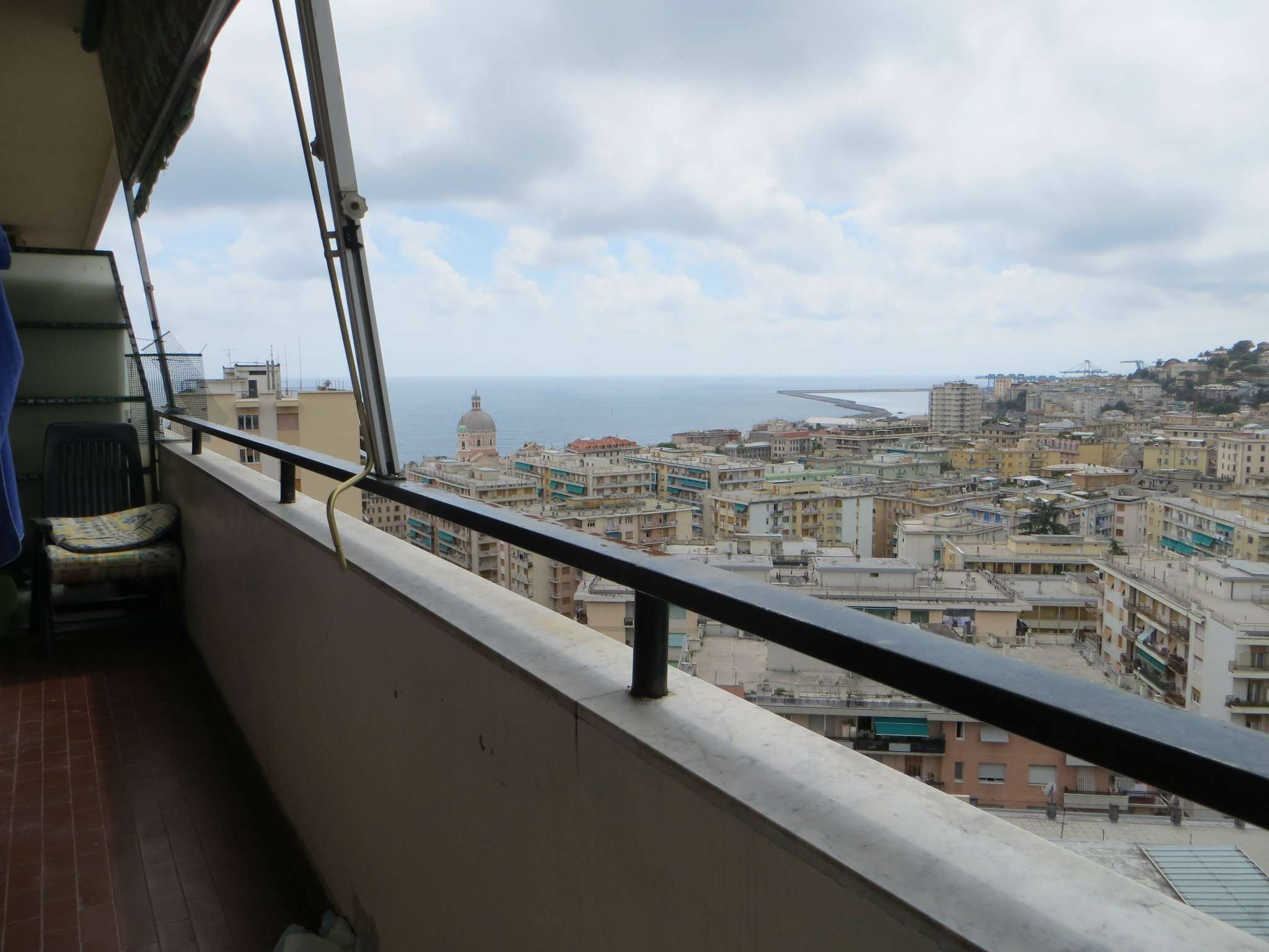  genova vendita quart: pegli columbia immobiliare