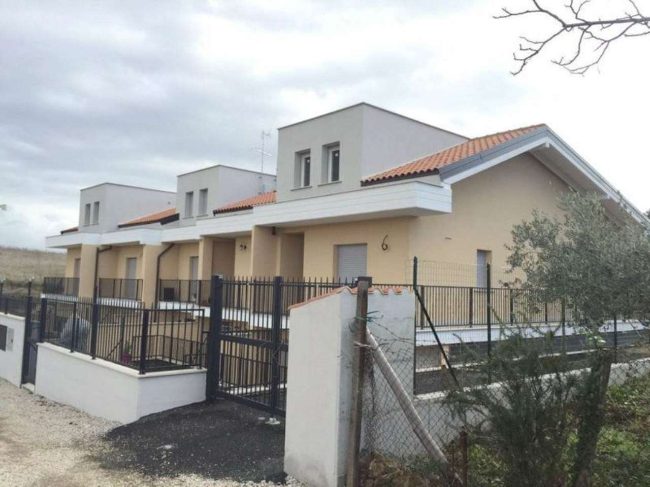 Villa A Schiera Via Arcangelo Corelli Villa A Schiera Via Arcangelo Corelli