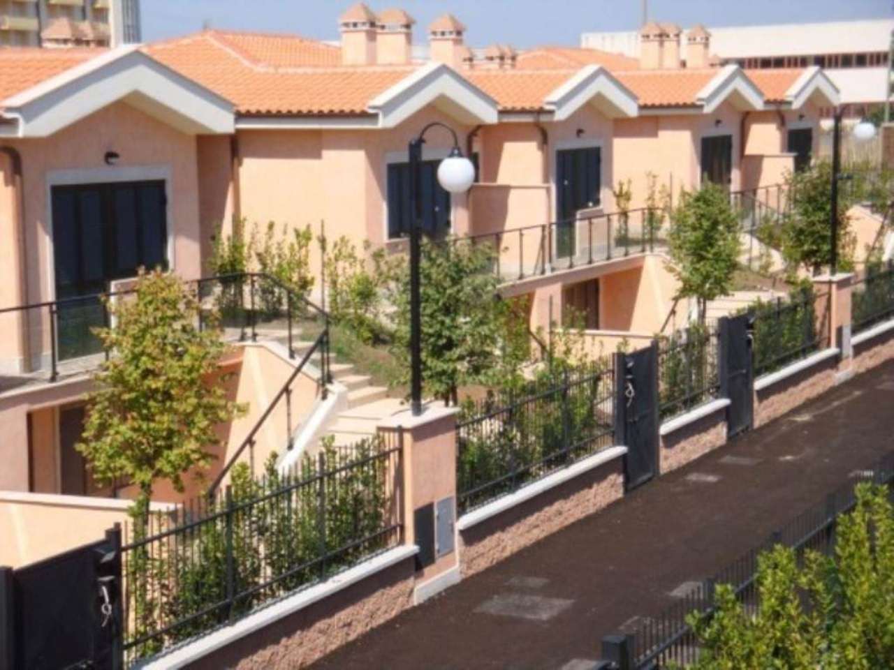 Villa Bifamiliare ROMA vendita  EUROPA  Luigi Chiarini Riva Sviluppo Immobiliare