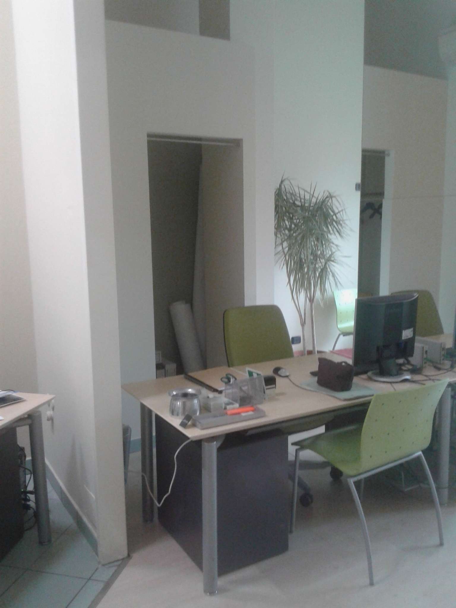 Negozio - Loc.Com. PIACENZA affitto    FARNESE SOLUZIONI IMMOBILIARI