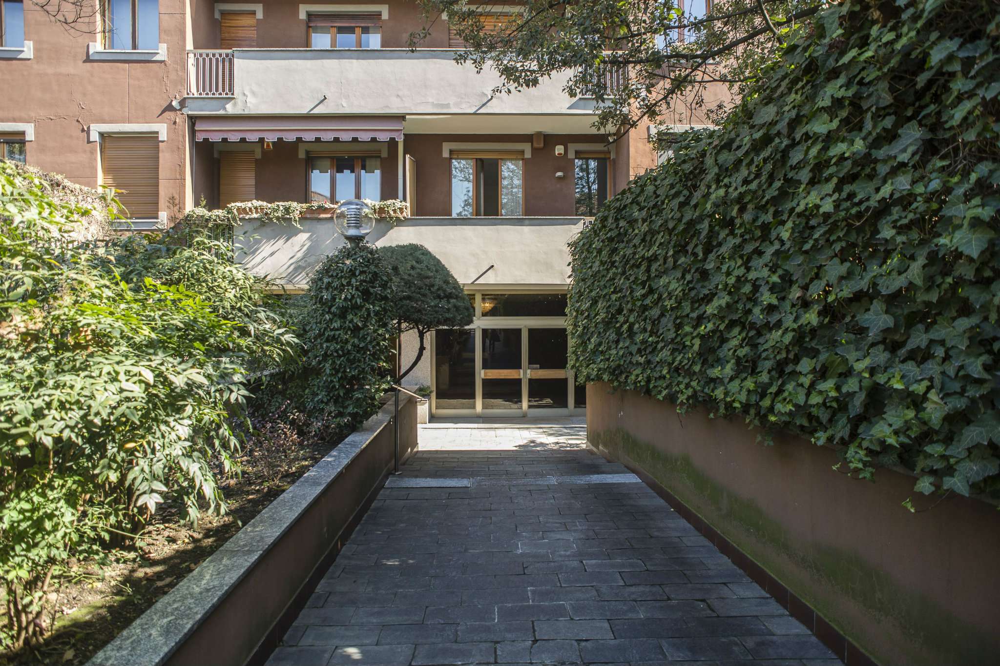  milano vendita quart: fiera h&s-immobiliare