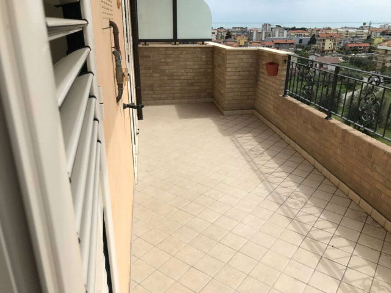 Appartamento TORTORETO vendita   Via muracche HABITAT IMMOBILIARE di Materazzo Marina