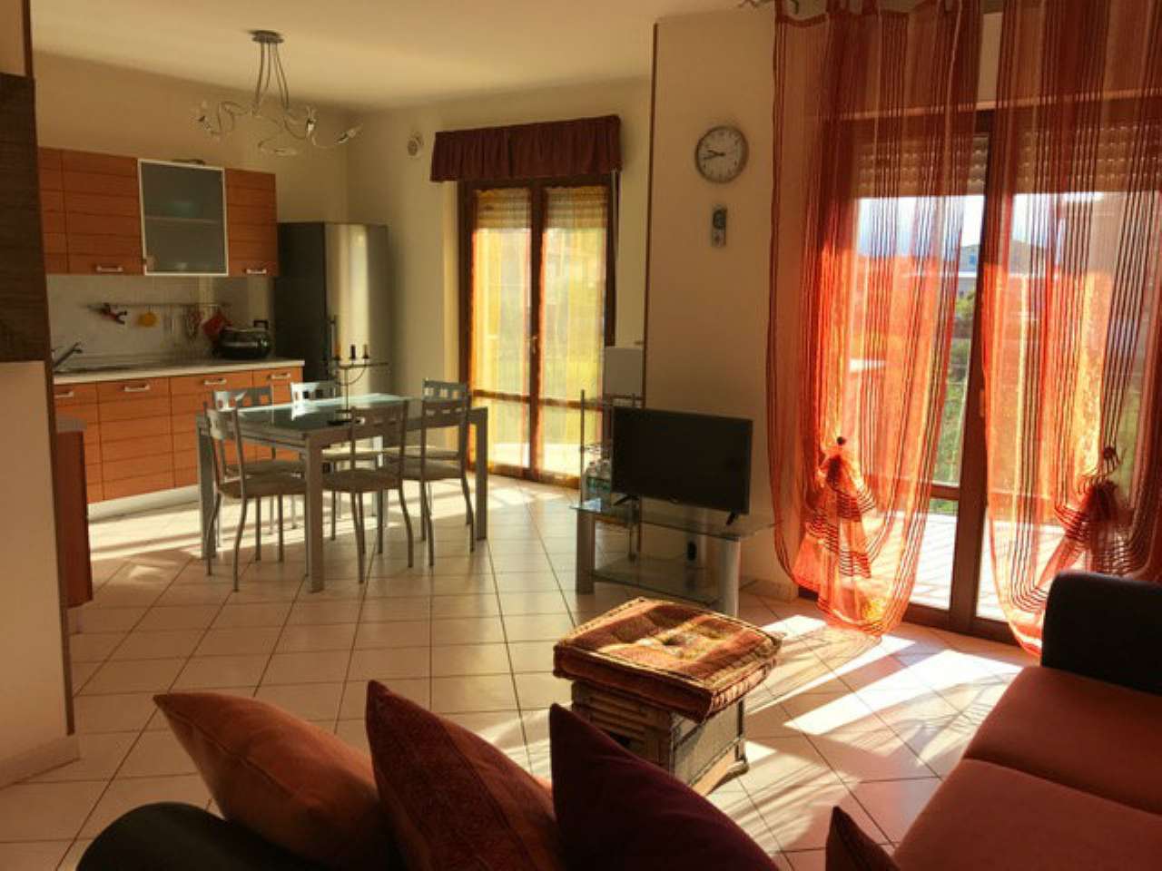 Appartamento MARTINSICURO vendita   Via Roma HABITAT IMMOBILIARE di Materazzo Marina