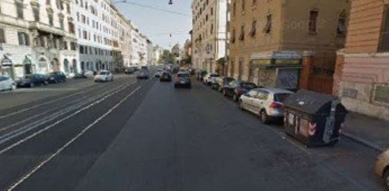 Negozio - Loc.Com. ROMA affitto  ESQUILINO  Emanuele Filiberto Gruppo MD