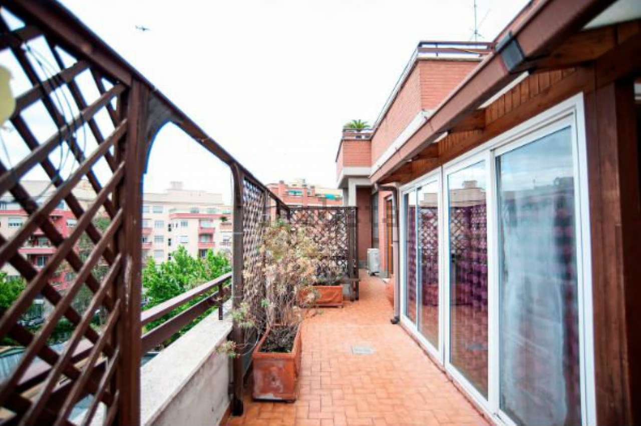 Attico ROMA vendita  San giovanni Don Filippo Rinaldi Gruppo MD