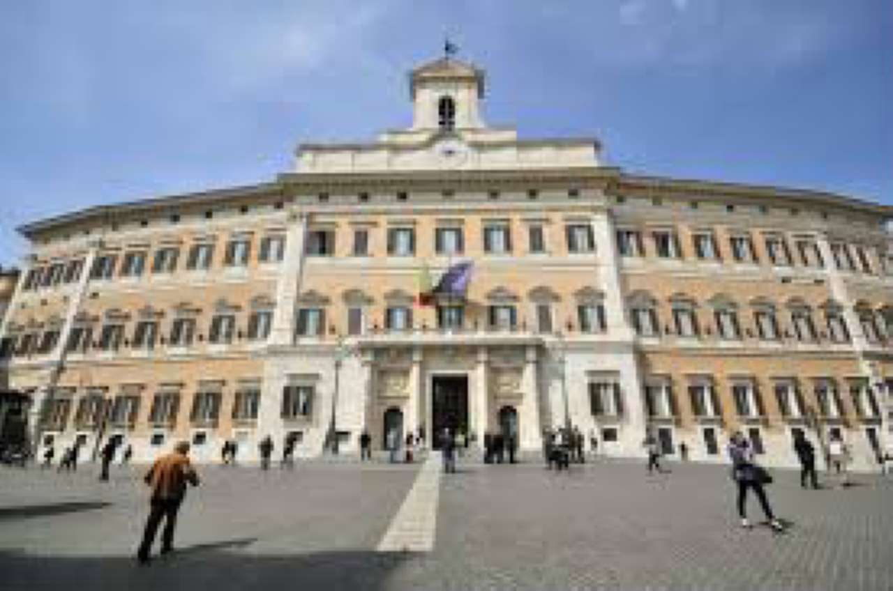 Negozio - Loc.Com. ROMA vendita  Centro storico del Collegio di Capranica Gruppo MD