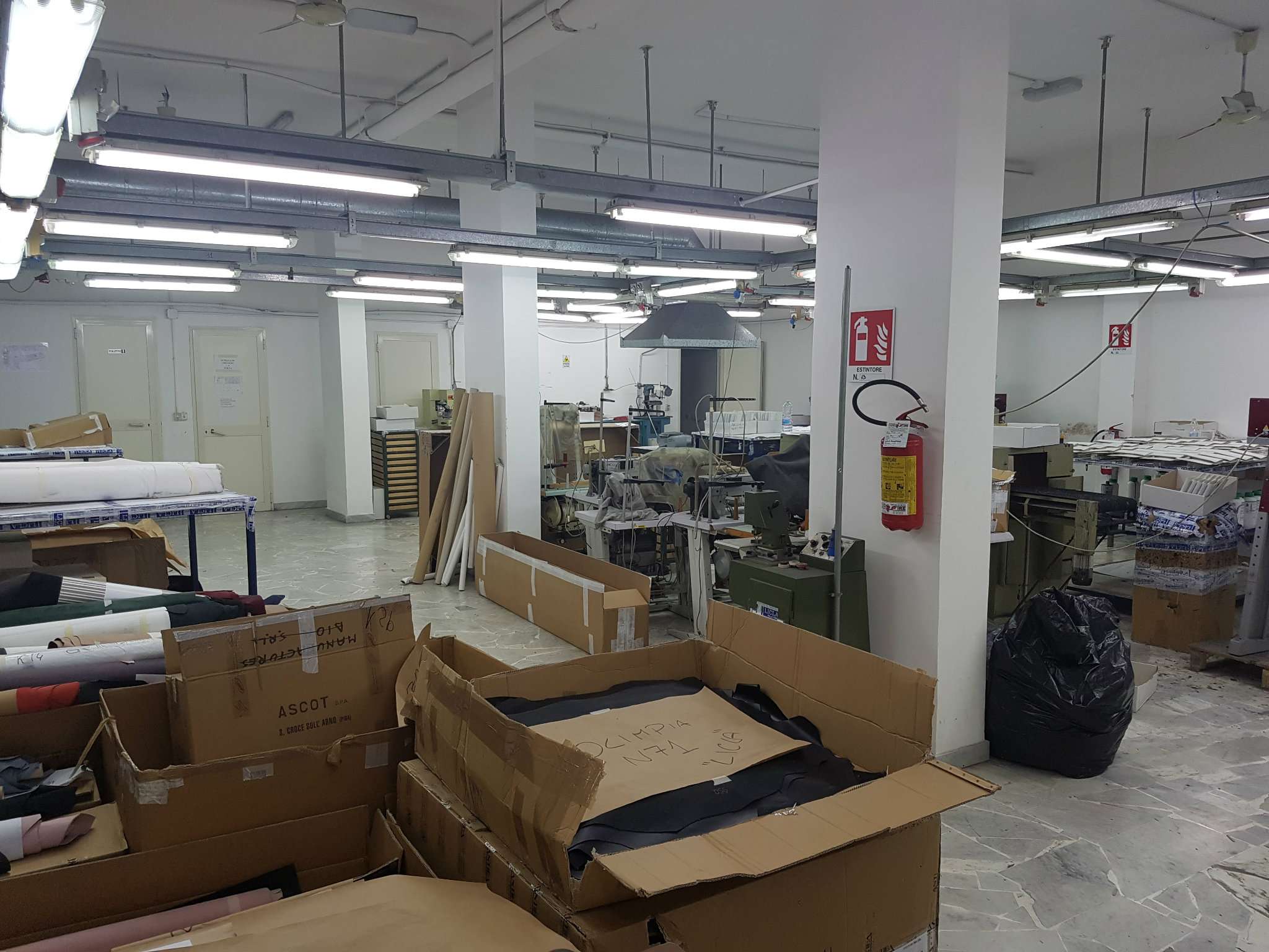Negozio - Loc.Com. NAPOLI vendita  Capodimonte S. Antonio a Capodimonte d&d immobili di prestigio