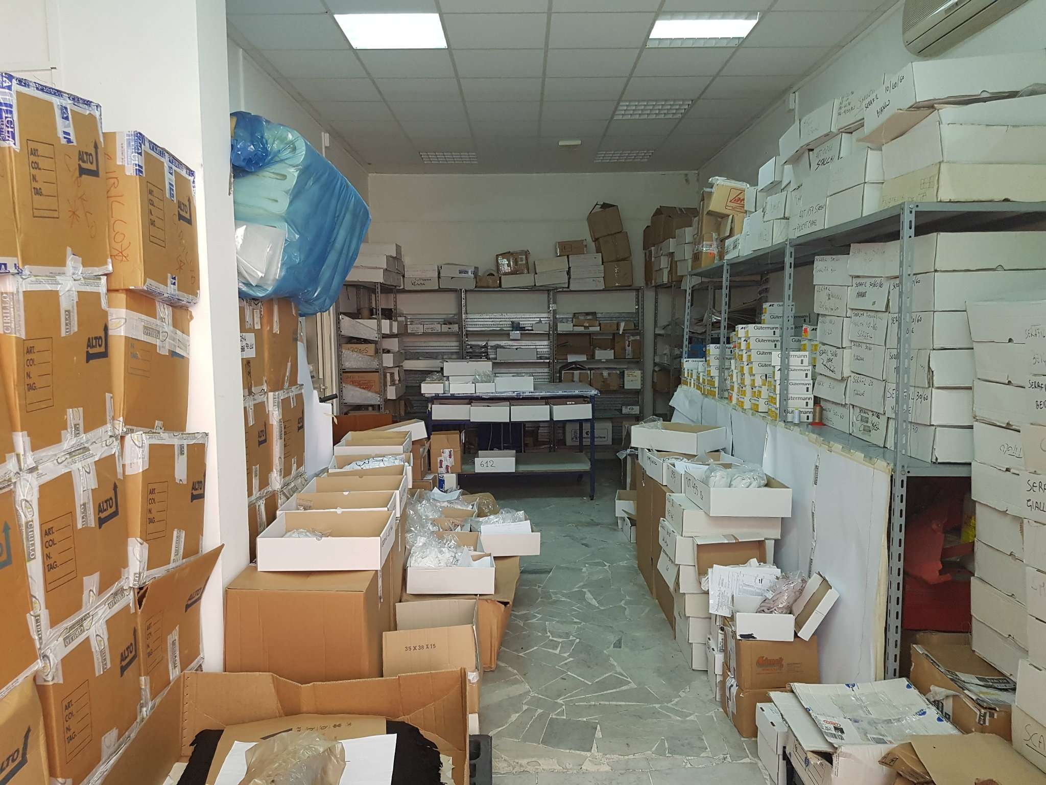 Negozio - Loc.Com. NAPOLI vendita  Capodimonte S. Antonio a Capodimonte d&d immobili di prestigio