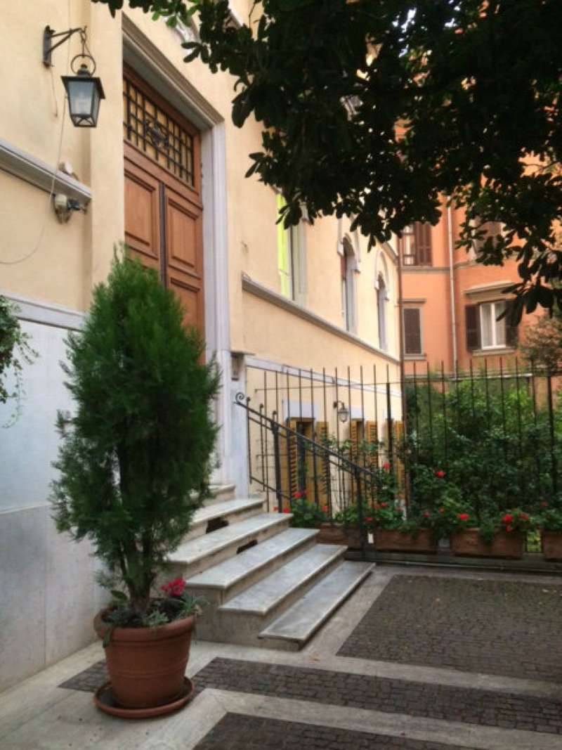 Appartamento ROMA vendita  FLAMINIO   AGENTI E CONSULENTI SRL