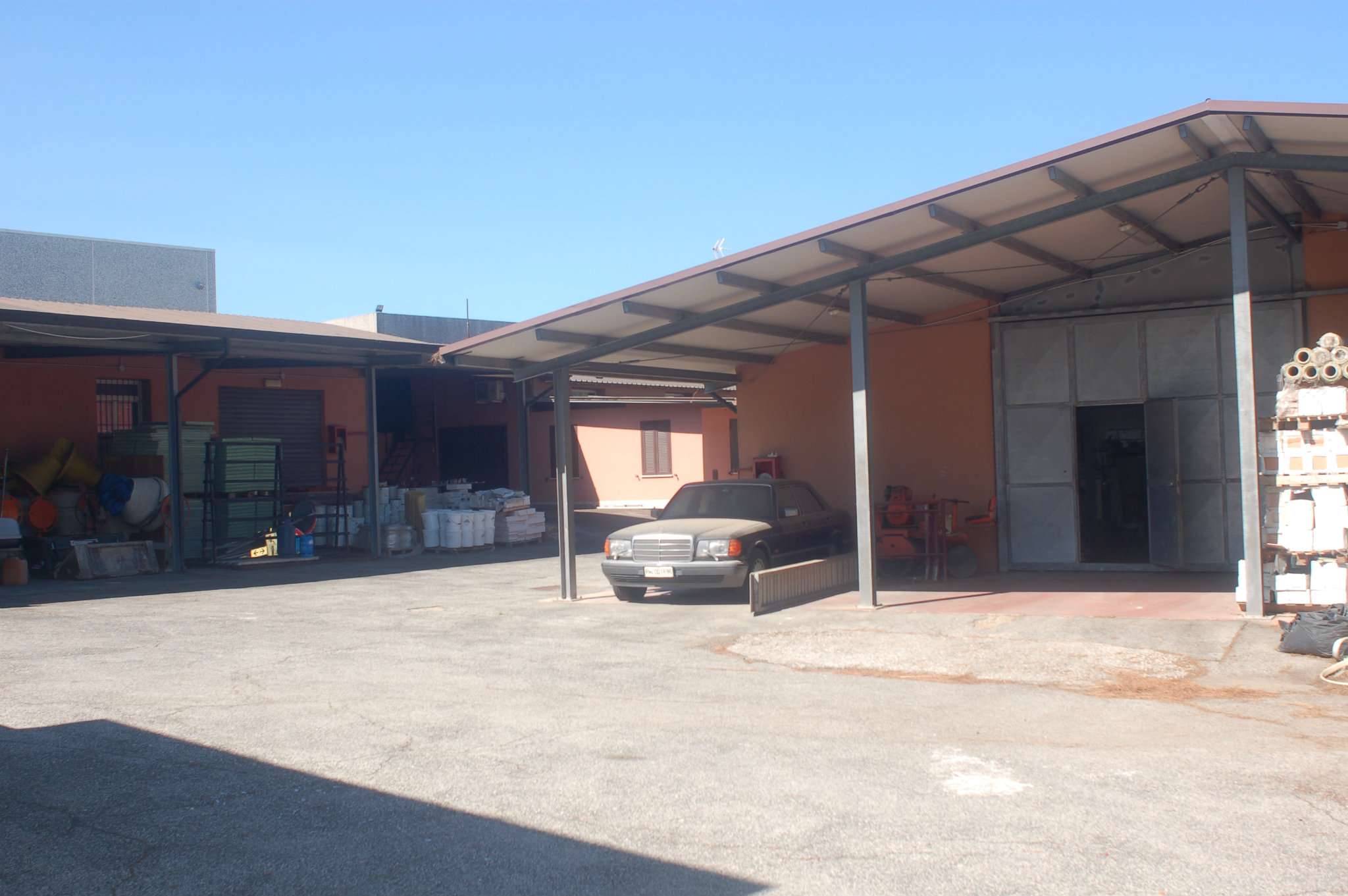 Capannoni (Tutti) ROMA vendita  CASALONE piglio Gabetti - AGENZIA DI PONTE DI NONA s.r.l. (Ponte di Nona - RM)